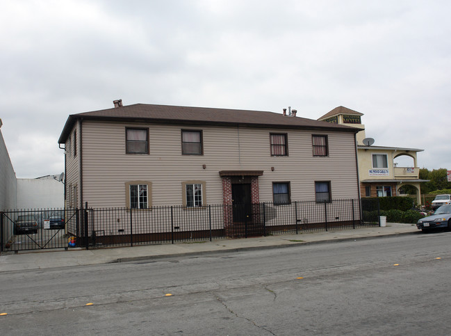 419 24th St in Richmond, CA - Foto de edificio - Building Photo