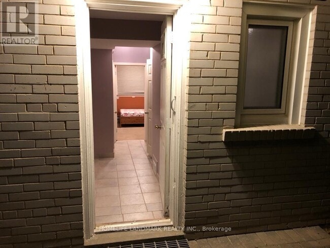 property at 10 Oscar Ct