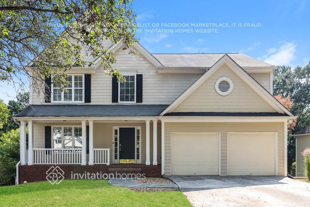 1343 Dalesford Dr in Alpharetta, GA - Building Photo