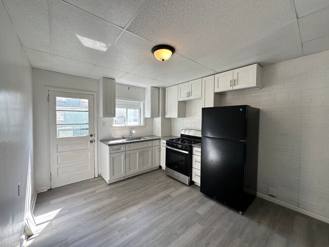 property at 1721 S Canal St