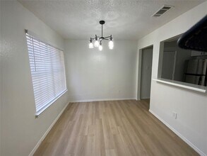 9524 Woodvale Dr in Austin, TX - Building Photo - Building Photo