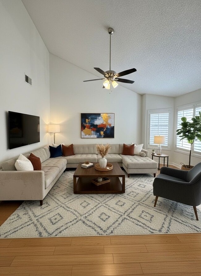 203 N Magnolia Ave in Anaheim, CA - Building Photo - Building Photo