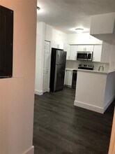 101 SW 117th Ave in Pembroke Pines, FL - Building Photo - Building Photo