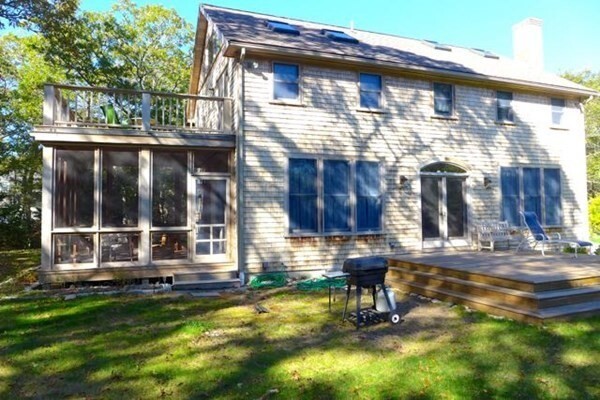 267 Great Plains Rd in West Tisbury, MA - Building Photo