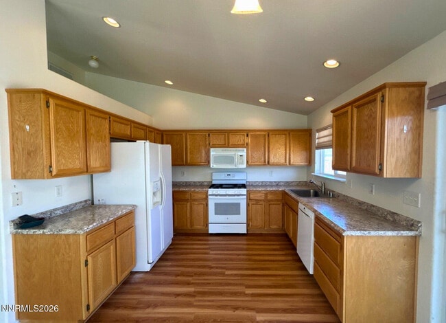 210 Emigrant Wy in Fernley, NV - Building Photo - Building Photo