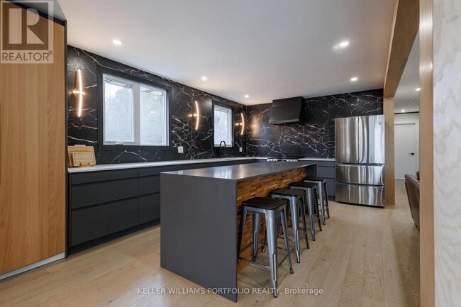 property at 33 Cog Hill Dr