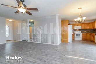 11123 N Lewis Ave in Kansas City, MO - Foto de edificio - Building Photo