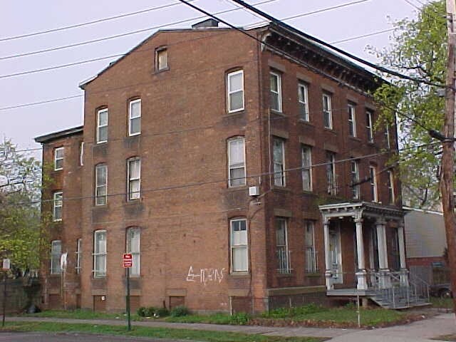 574 George Street in New Haven, CT - Building Photo