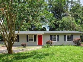 2112 Melanie Dr in Tallahassee, FL - Building Photo