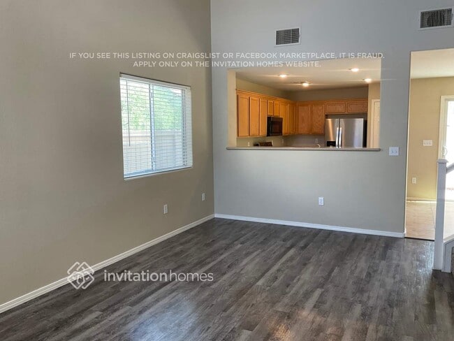 6424 Lonesome Lake St in Las Vegas, NV - Building Photo - Building Photo