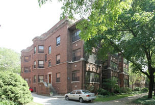 5525-5529 S Hyde Park Blvd Apartments