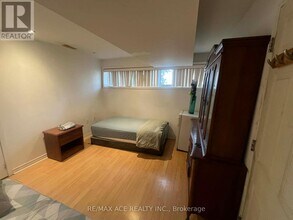 3715 St Clair Ave E in Toronto, ON - Building Photo - Building Photo