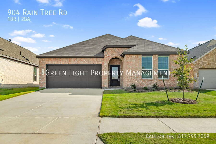 904 Raintree Rd in Princeton, TX - Building Photo