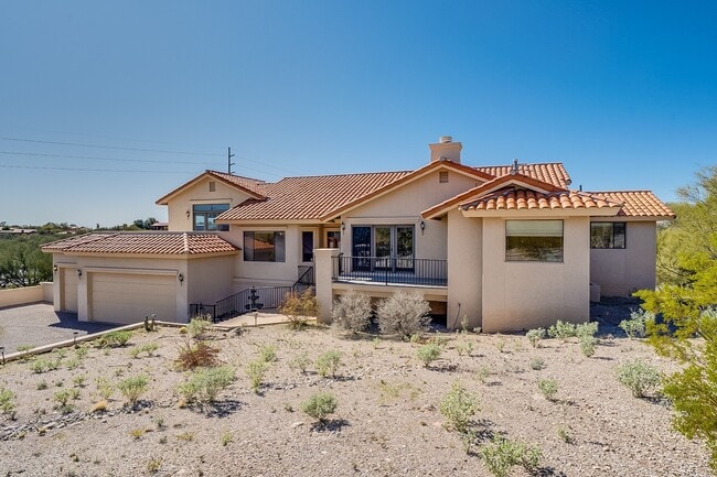 property at 5631 N Paseo Otono