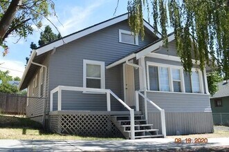 210 McKinley St in Klamath Falls, OR - Building Photo - Building Photo
