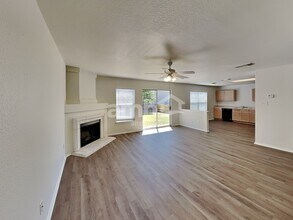 7806 Brazoria Park in San Antonio, TX - Building Photo - Building Photo