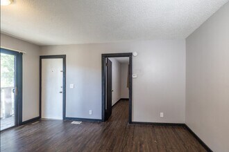 2430 R St in Lincoln, NE - Building Photo - Building Photo