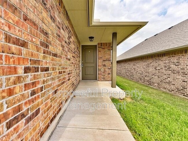 4309 Edinburg Way in Del City, OK - Building Photo - Building Photo