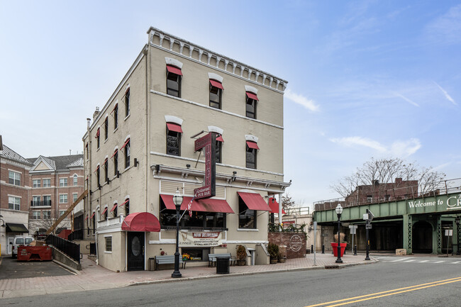 Cranford Hotel in Cranford, NJ - Building Photo - Building Photo