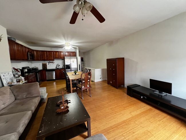 property at 425 N Preston St