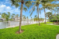 519 Hibiscus Dr in Hallandale Beach, FL - Building Photo - Building Photo