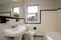 956 Masefield Rd photo'