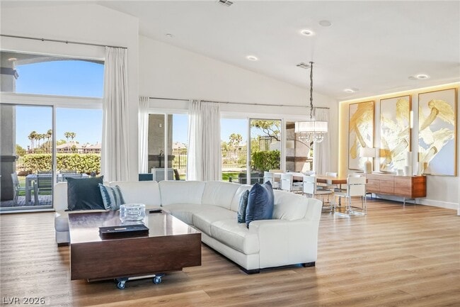 404 Summer Mesa Dr in Las Vegas, NV - Building Photo - Building Photo