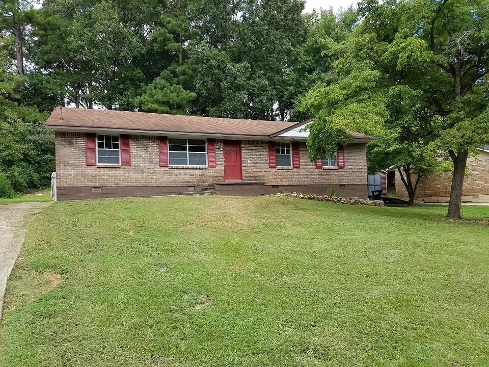 8171 Dunellen Ln in Jonesboro, GA - Building Photo