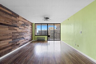 200 Winston Dr, Unit 2921 in Cliffside Park, NJ - Foto de edificio - Building Photo