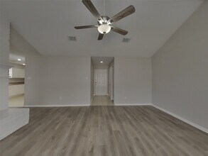 14218 Overbrook Ln in Houston, TX - Building Photo - Building Photo