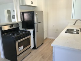 3040 Exposition Blvd in Santa Monica, CA - Building Photo