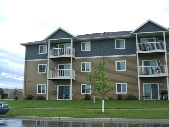 Briarwood Apartments of Parshall in Parshall, ND - Foto de edificio