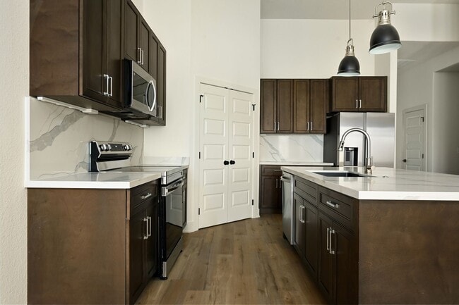 property at 305-307 N Washington St