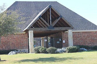 6325 Cedar Falls Dr in The Colony, TX - Building Photo - Building Photo