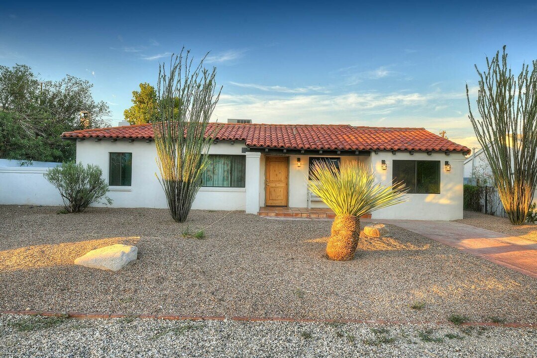 3030 E 4th St in Tucson, AZ - Building Photo