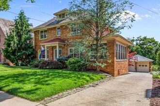 234 Outlook Dr in Pittsburgh, PA - Building Photo - Building Photo