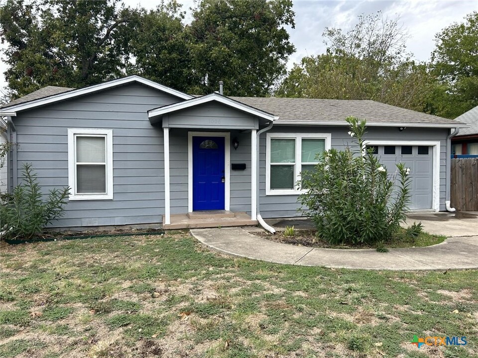 1006 S 19th St in Temple, TX - Building Photo