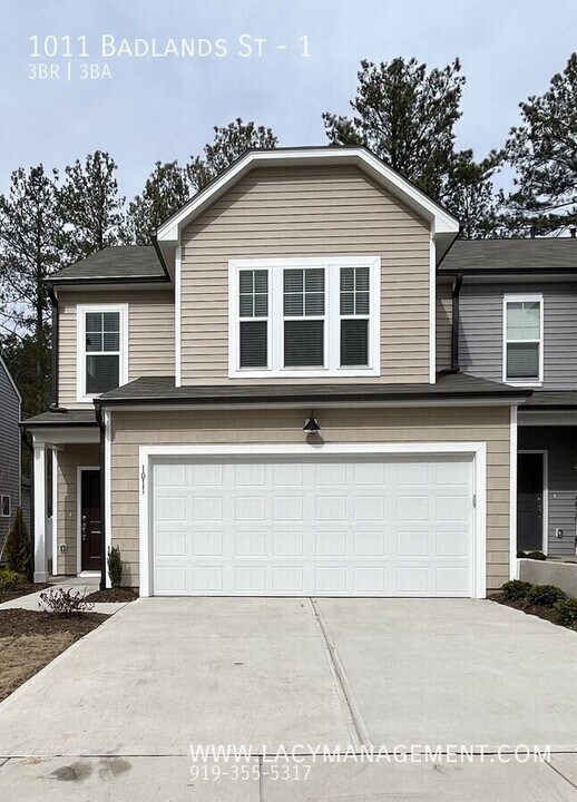 1011 Badlands St in Durham, NC - Building Photo