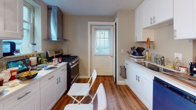 7 Winship St, Unit 1 in Boston, MA - Foto de edificio - Building Photo