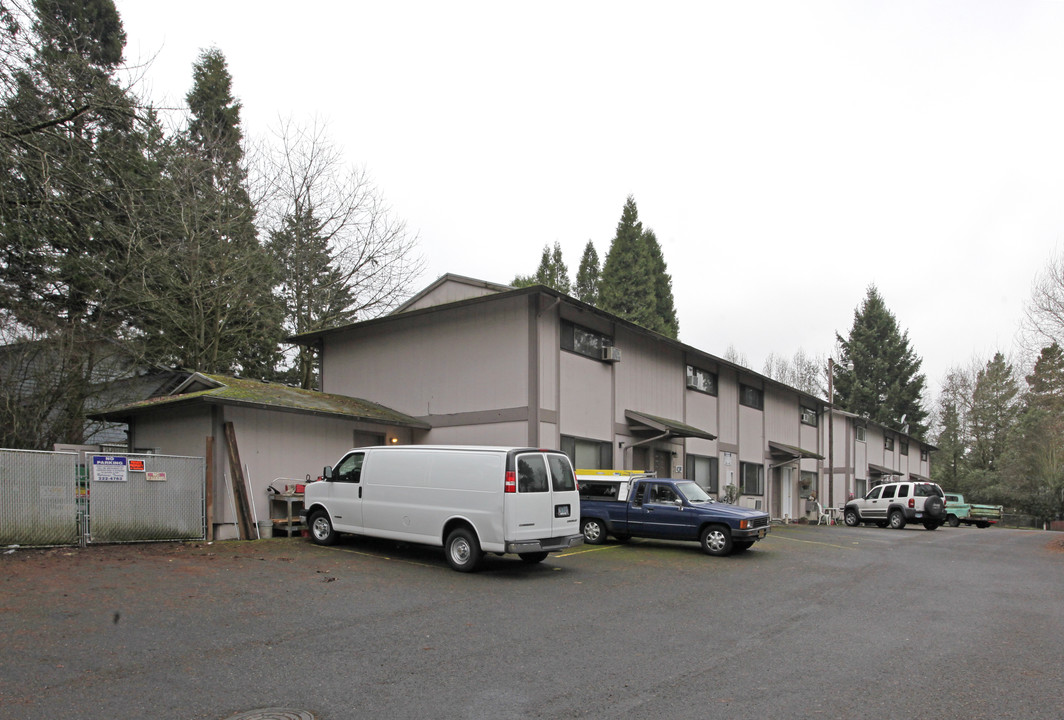 Greenwood Apartments in Beaverton, OR - Building Photo