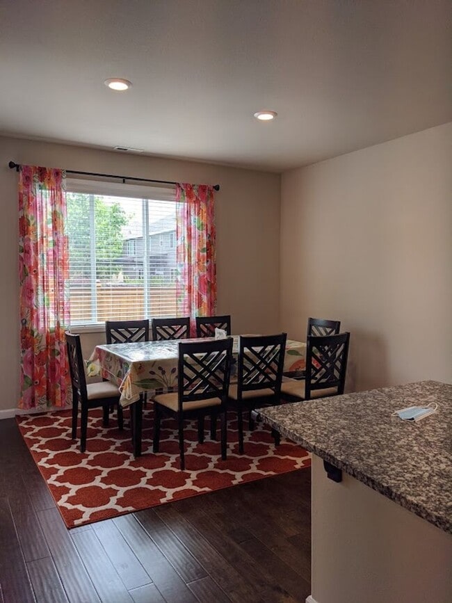 18612 39th Dr SE in Bothell, WA - Building Photo - Building Photo