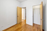 122 E 57th St photo'