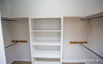 6701 Woodrow Rd in Lubbock, TX - Foto de edificio - Building Photo