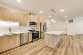 5126 S Kenwood Ave in Chicago, IL - Building Photo - Building Photo