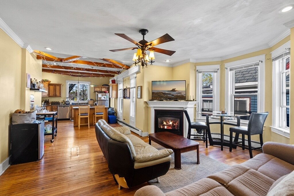 18 Gaston St in Boston, MA - Building Photo