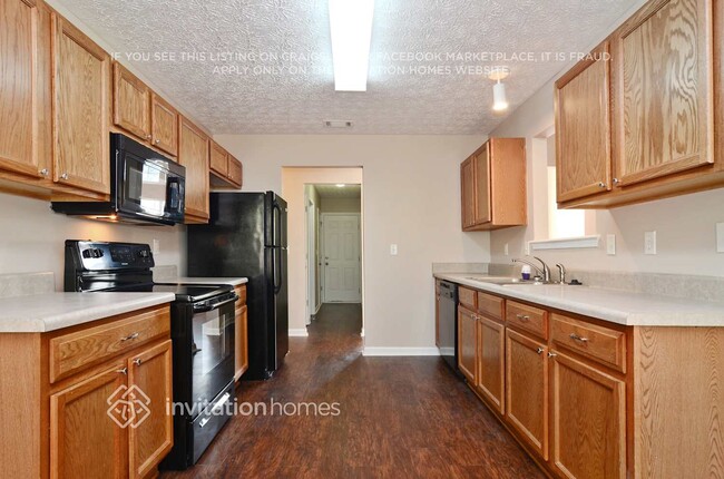 5013 Grist Mill Dr in Villa Rica, GA - Foto de edificio - Building Photo