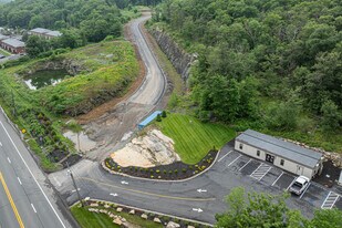 Tuxedo Reserve in Tuxedo Park, NY - Building Photo