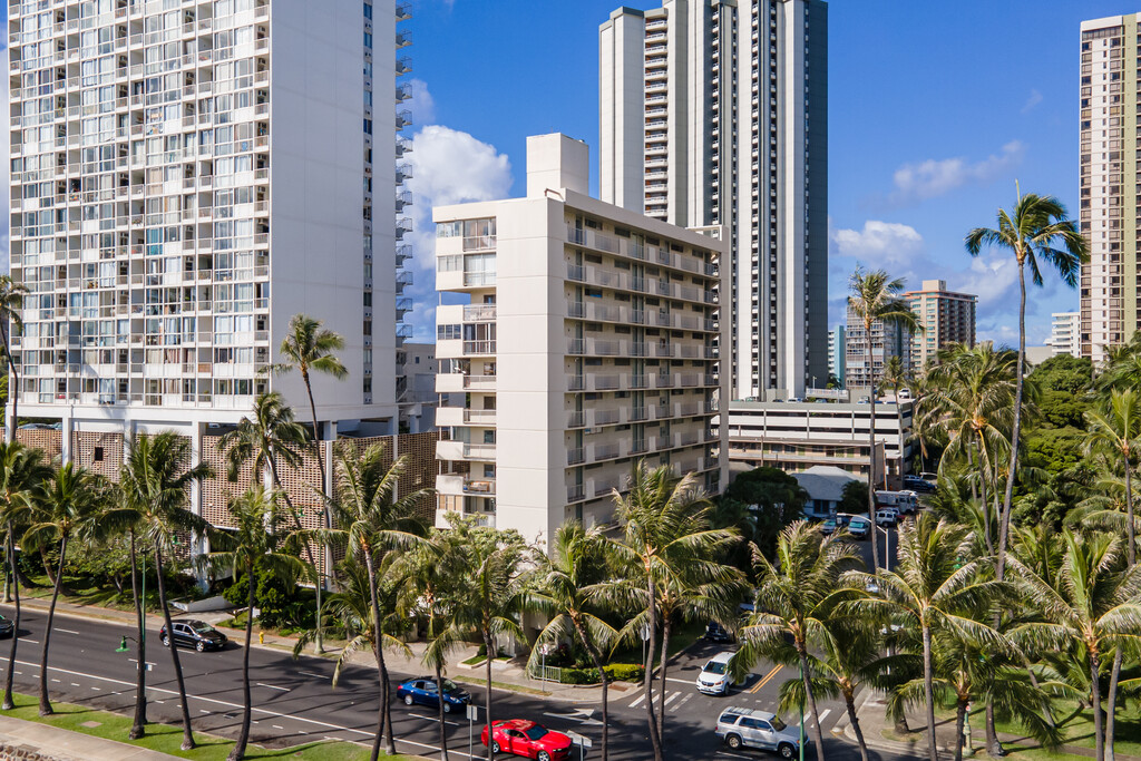 Ala Wailani Apartments 