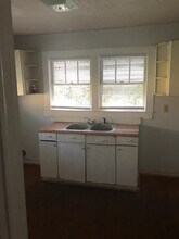 208 Clemson St in Laurens, SC - Building Photo - Building Photo