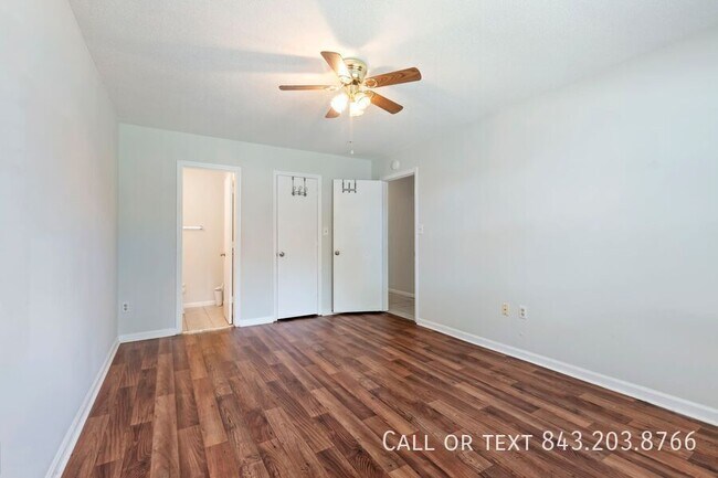 7740 McKnight Dr in North Charleston, SC - Building Photo - Building Photo